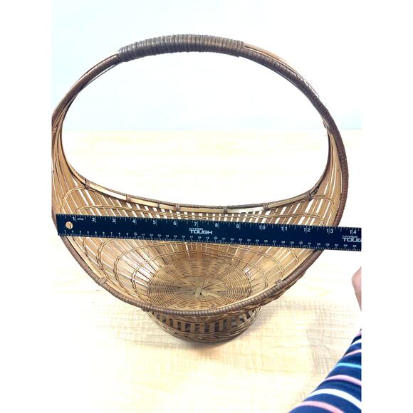 Vintage Wicker Gondola Basket Arched Handle Handmade - Picture 5 of 5